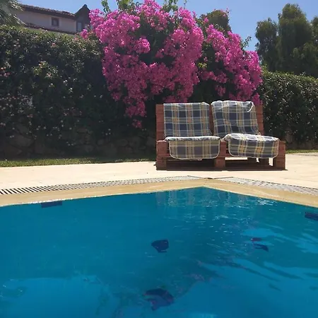 Cica Calis With Pool & Garden فتحية